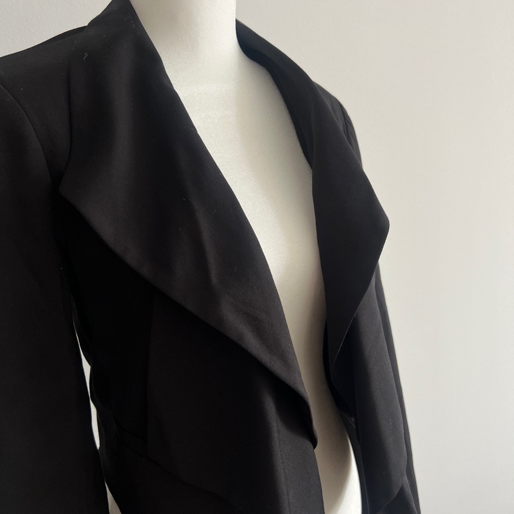 Top Shop Cropped Blazer - Picture 2 of 5